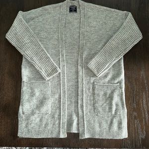 Women’s gray cardigan sweater